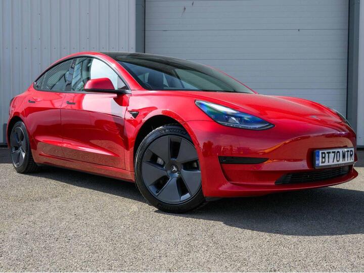 Tesla Model 3 Standard Range Plus Auto RWD 4dr