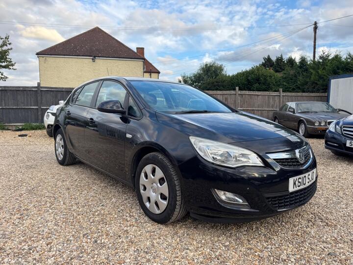 Vauxhall Astra 1.6 16v Exclusiv Euro 5 5dr