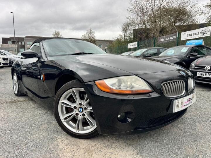 BMW Z4 3.0L 2d  AUTO  228 BHP Fab Convertible Car