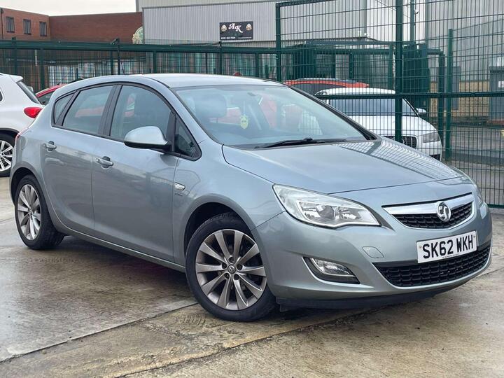 Vauxhall ASTRA 1.6 16v Active Limited Edition Euro 5 5dr Vauxhall ASTRA 1.6 16v Active Limited Edition Euro 5 5dr