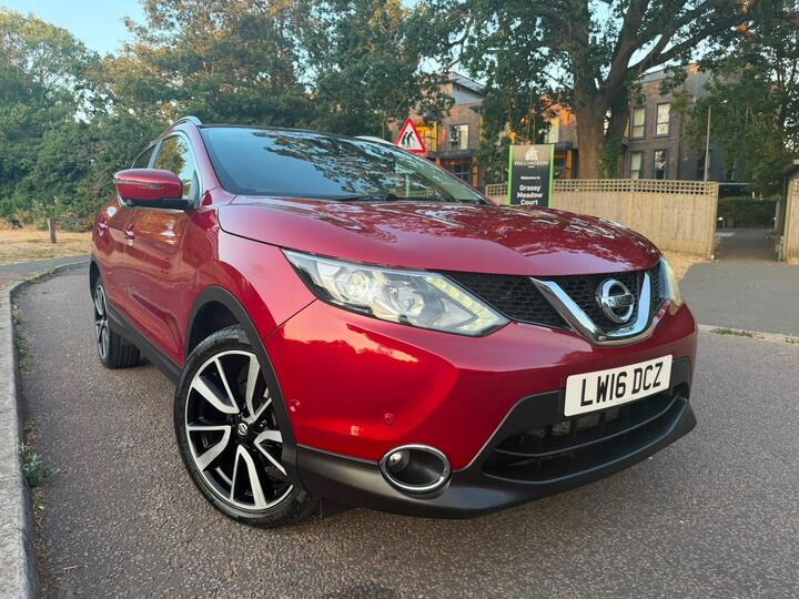 Nissan Qashqai 1.2 DIG-T Tekna XTRON 2WD Euro 6 (s/s) 5dr