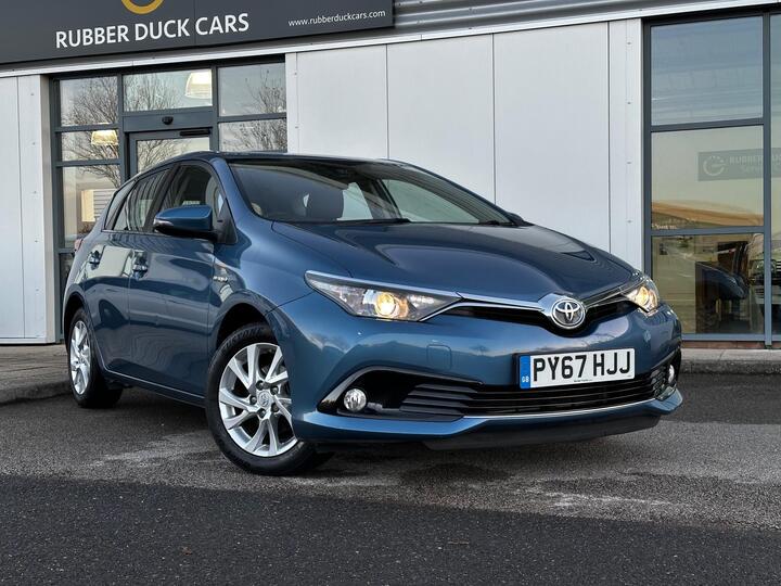 Toyota Auris 1.8 VVT-h Icon Tech CVT Euro 6 (s/s) 5dr Toyota Auris 1.8 VVT-h Icon Tech CVT Euro 6 (s/s) 5dr