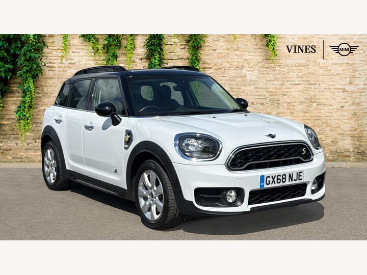 MINI Countryman 1.5 7.6kWh Cooper SE Auto ALL4 Euro 6 (s/s) 5dr MINI Countryman 1.5 7.6kWh Cooper SE Auto ALL4 Euro 6 (s/s) 5dr