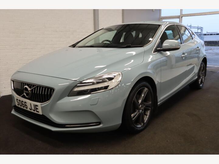 Volvo V40 2.0 D2 Inscription Euro 6 (s/s) 5dr