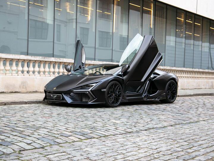 Lamborghini Revuelto 6.5 V12 HPEV 3.8kWh AMT 4WD Euro 6 2dr Lamborghini Revuelto 6.5 V12 HPEV 3.8kWh AMT 4WD Euro 6 2dr