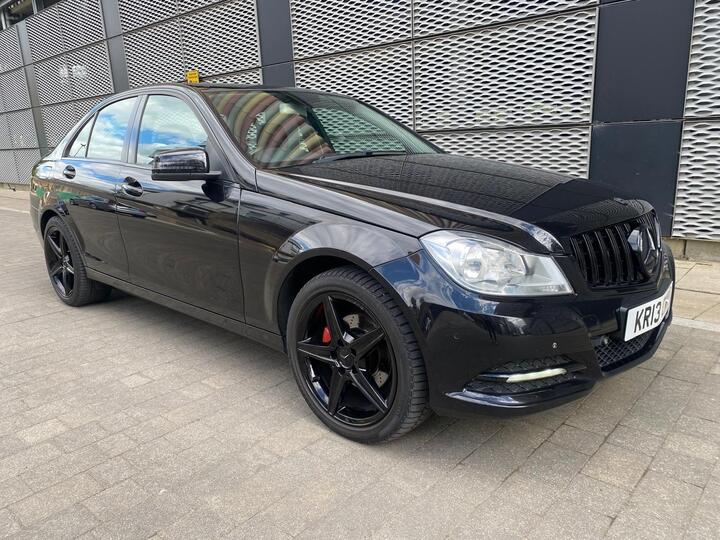 Mercedes-Benz C Class 2.1 C220 CDI BlueEfficiency Executive SE G-Tronic+ Euro 5 (s/s) 4dr Mercedes-Benz C Class 2.1 C220 CDI BlueEfficiency Executive SE G-Tronic+ Euro 5 (s/s) 4dr