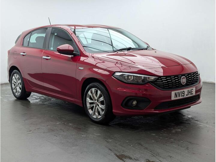 Fiat TIPO 1.4 MPI Easy Plus Euro 6 5dr