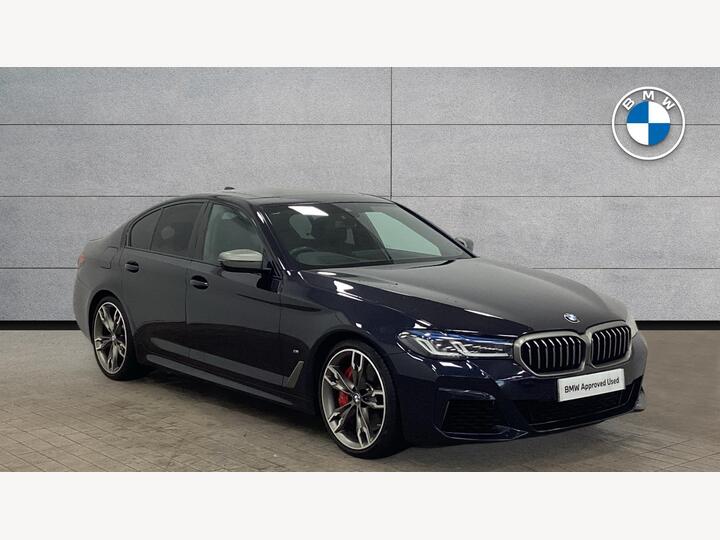 BMW 5 Series 4.4 M550i V8 Steptronic XDrive Euro 6 (s/s) 4dr