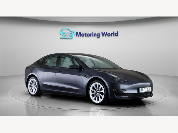 Tesla Model 3 (Dual Motor) Long Range Auto 4WDE 4dr Tesla Model 3 (Dual Motor) Long Range Auto 4WDE 4dr