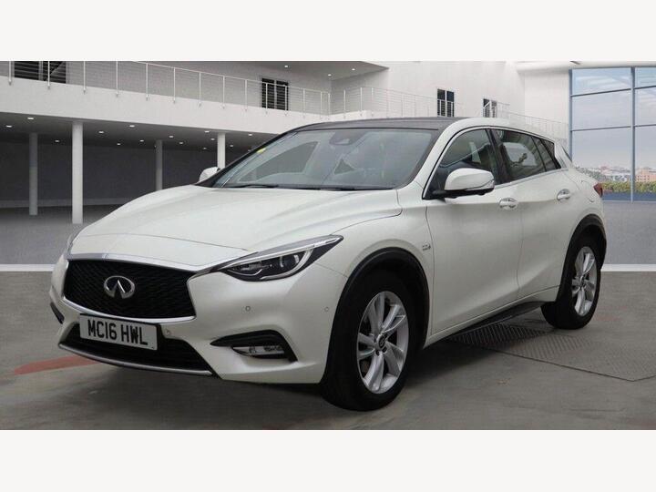 Infiniti Q30 2.2d Premium DCT Euro 6 (s/s) 5dr