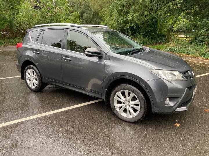Toyota RAV4 2.2 D-4D Invincible 4WD Euro 5 5dr