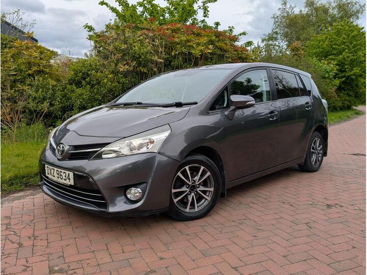 Toyota Verso 2.0 D-4D Icon Euro 5 5dr