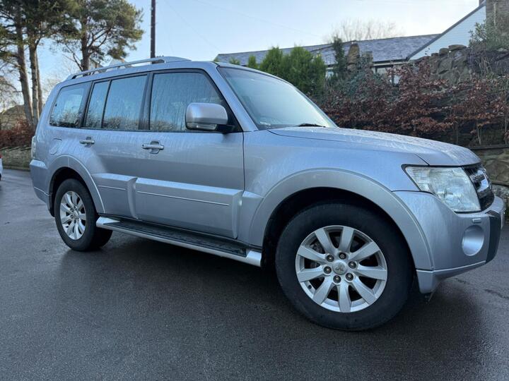 Mitsubishi Shogun 3.2 DI-DC Elegance Auto 4WD Euro 5 5dr LWB