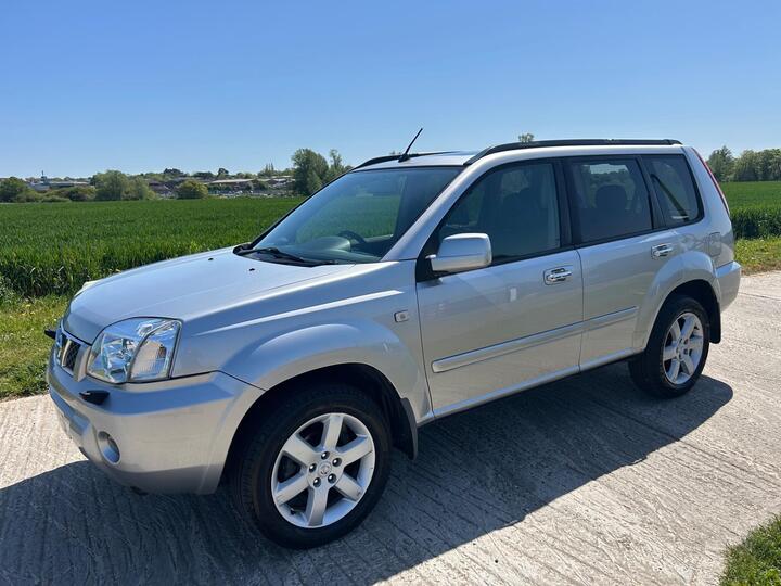 Nissan X-Trail 2.5i Aventura 5dr Nissan X-Trail 2.5i Aventura 5dr