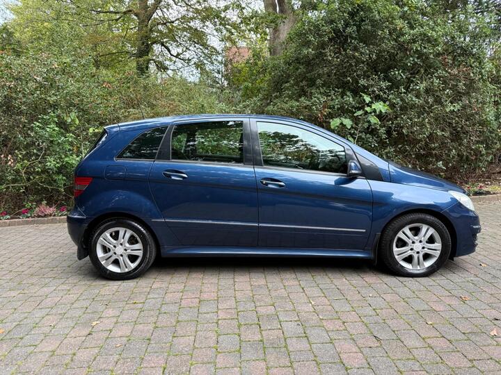 Mercedes-Benz B Class 1.7 B170 SE CVT 5dr