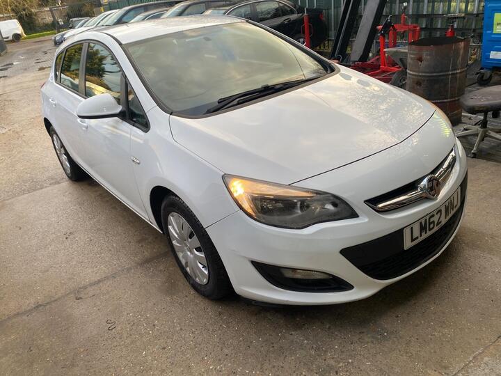Vauxhall Astra 1.7 CDTi EcoFLEX Exclusiv Euro 5 (s/s) 5dr