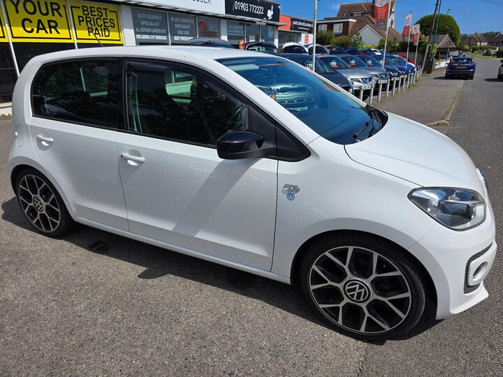 Volkswagen Up! 1.0 BlueMotion Tech High Up! Euro 6 (s/s) 5dr Volkswagen Up! 1.0 BlueMotion Tech High Up! Euro 6 (s/s) 5dr