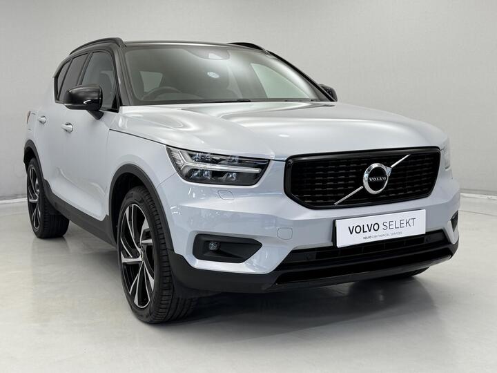 Volvo XC40 2.0 B4 MHEV R-Design Pro Auto Euro 6 (s/s) 5dr