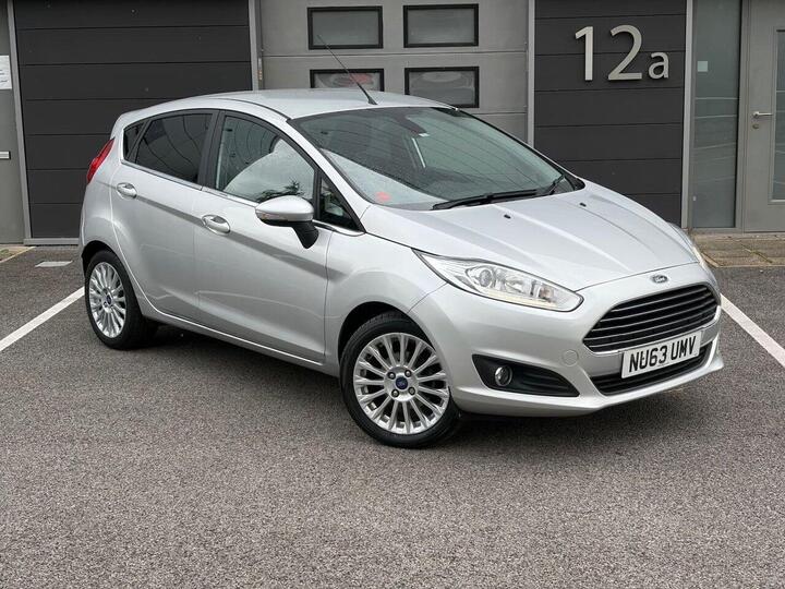 Ford Fiesta 1.0T EcoBoost Titanium Euro 5 (s/s) 5dr
