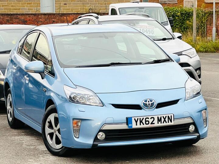 Toyota Prius 1.8 VVT-h CVT Euro 5 (s/s) 5dr Toyota Prius 1.8 VVT-h CVT Euro 5 (s/s) 5dr