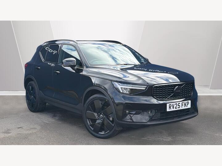 Volvo XC40 2.0 B3 MHEV Plus Black Edition DCT Auto Euro 6 (s/s) 5dr