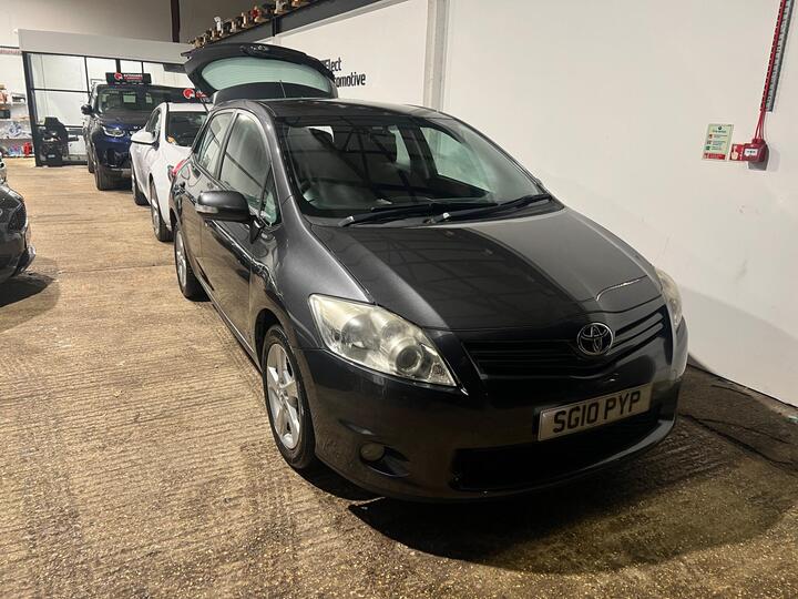 Toyota Auris 1.33 VVT-i TR (s/s) 5dr