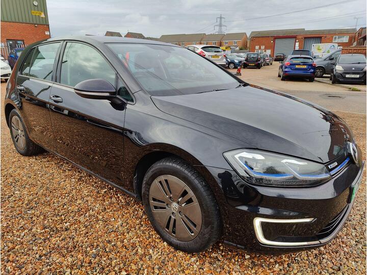 Volkswagen E-Golf 35.8kWh E-Golf Auto 5dr