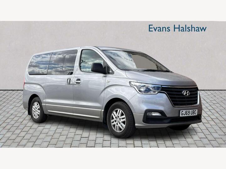 Hyundai I800 DIESEL ESTATE 2.5 CRDi SE Nav Euro 6 5dr