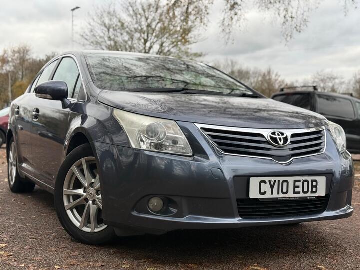 Toyota Avensis 2.2 D-4D TR Euro 5 4dr Toyota Avensis 2.2 D-4D TR Euro 5 4dr