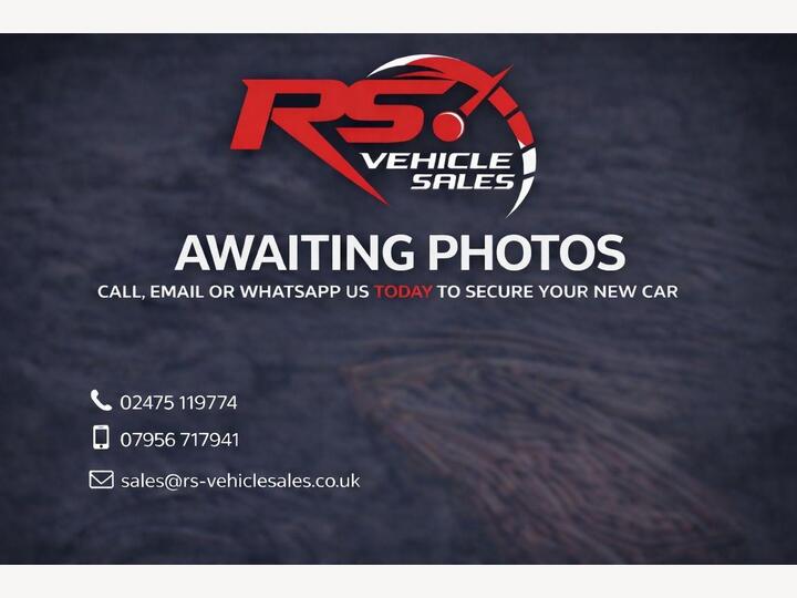 Land Rover RANGE ROVER VELAR 3.0 D300 R-Dynamic HSE Auto 4WD Euro 6 (s/s) 5dr
