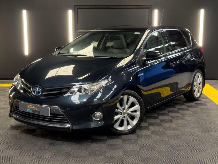 Toyota Auris 1.8 VVT-h Excel CVT Euro 5 (s/s) 5dr Toyota Auris 1.8 VVT-h Excel CVT Euro 5 (s/s) 5dr