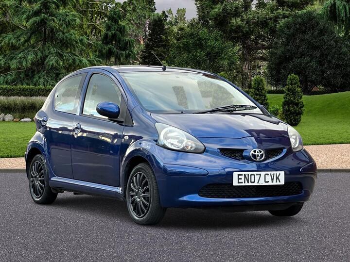 Toyota AYGO 1.0 VVT-i Blue MultiMode Euro 4 5dr Toyota AYGO 1.0 VVT-i Blue MultiMode Euro 4 5dr