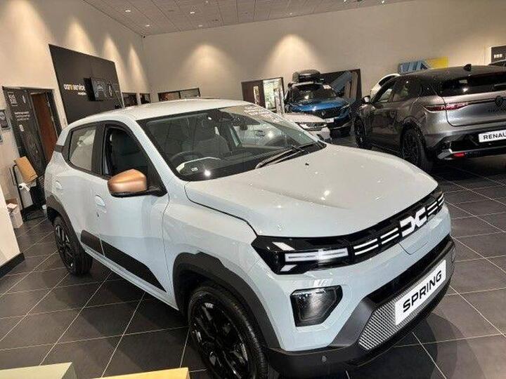 Dacia Spring 100 24.3kWh EXTREME Auto 5dr