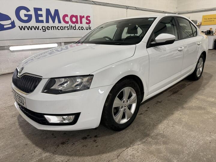 Skoda OCTAVIA 1.6 TDI GreenLine III Euro 6 (s/s) 5dr