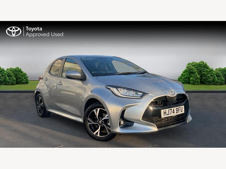 Toyota Yaris 1.5 VVT-h Design E-CVT Euro 6 (s/s) 5dr