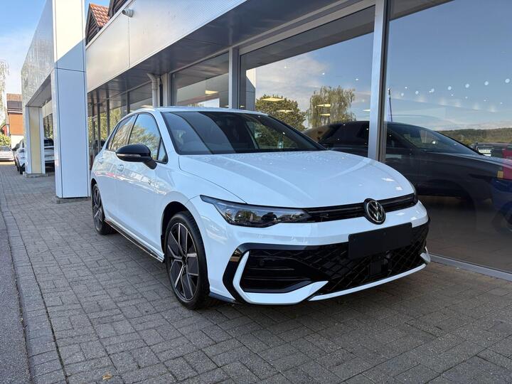 Volkswagen Golf 1.5 ETSI MHEV Black Edition DSG Euro 6 (s/s) 5dr