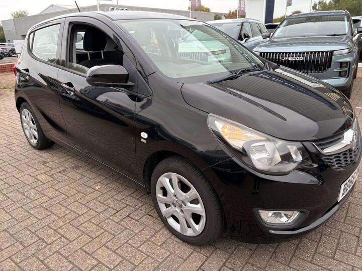 Vauxhall Viva 1.0i SE Euro 6 5dr (a/c) Vauxhall Viva 1.0i SE Euro 6 5dr (a/c)