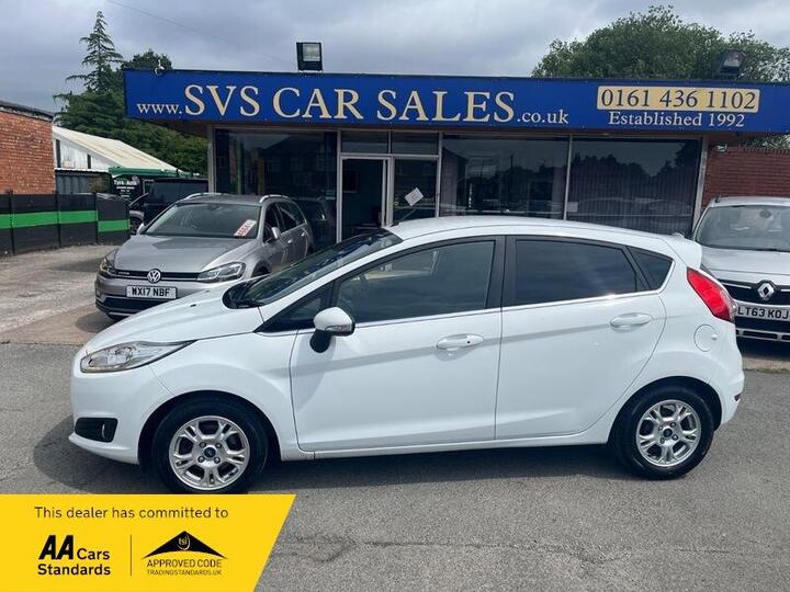 Ford Fiesta 1.6 TDCi ECOnetic Titanium Euro 5 (s/s) 5dr
