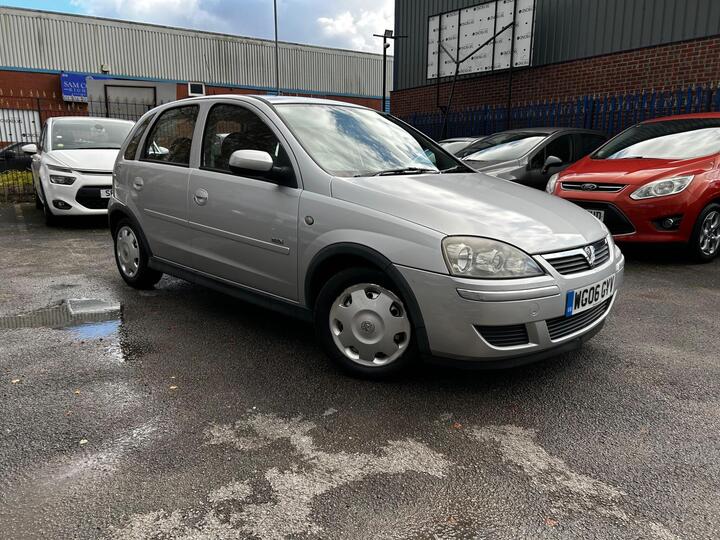 Vauxhall Corsa 1.4i 16v Design 5dr (a/c)