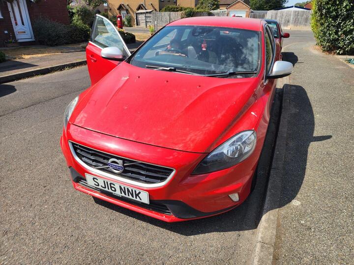 Volvo V40 2.0 T2 R-Design Euro 6 (s/s) 5dr