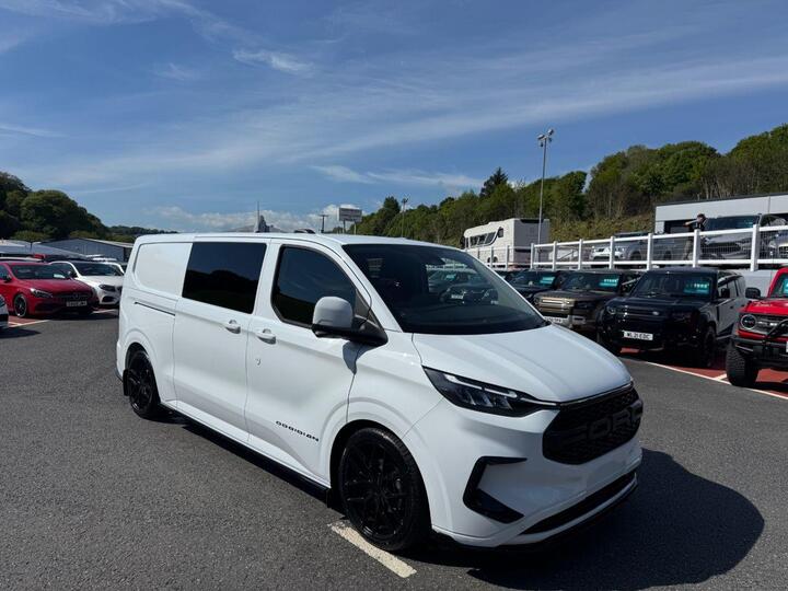 Ford TRANSIT CUSTOM 2.0 320 EcoBlue Limited Crew Van Auto L2 H1 Euro 6 (s/s) 5dr Ford TRANSIT CUSTOM 2.0 320 EcoBlue Limited Crew Van Auto L2 H1 Euro 6 (s/s) 5dr