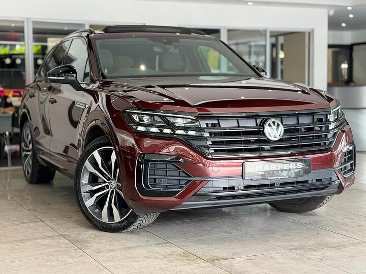 Volkswagen Touareg 3.0 TDI V6 Black Edition Tiptronic 4Motion Euro 6 (s/s) 5dr Volkswagen Touareg 3.0 TDI V6 Black Edition Tiptronic 4Motion Euro 6 (s/s) 5dr