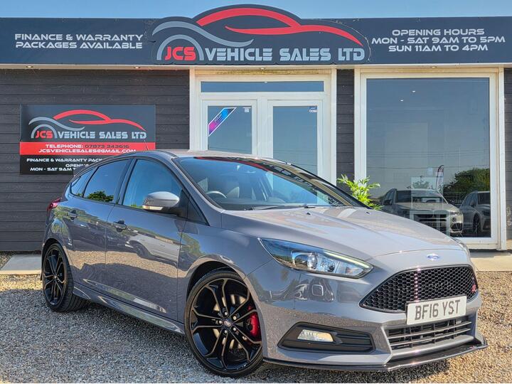 Ford Focus 2.0T EcoBoost ST-3 Euro 6 (s/s) 5dr