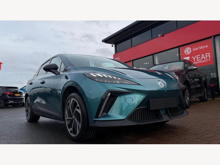 MG MG4 64kWh Premium Long Range Auto 5dr