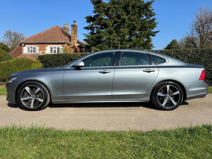 Volvo S90 2.0 T4 R-Design Plus Auto Euro 6 (s/s) 4dr