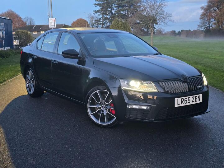 Skoda Octavia 2.0 TDI VRS Euro 6 (s/s) 5dr (SNav) Skoda Octavia 2.0 TDI VRS Euro 6 (s/s) 5dr (SNav)