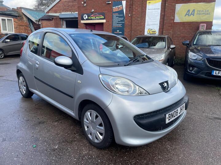 Peugeot 107 1.0 12V Urban Move Euro 4 3dr