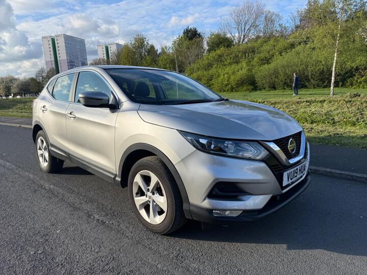 Nissan Qashqai 1.3 DIG-T Acenta Premium Euro 6 (s/s) 5dr