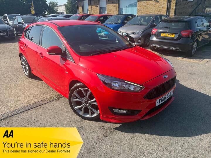 Ford Focus 1.0T EcoBoost ST-Line Euro 6 (s/s) 5dr