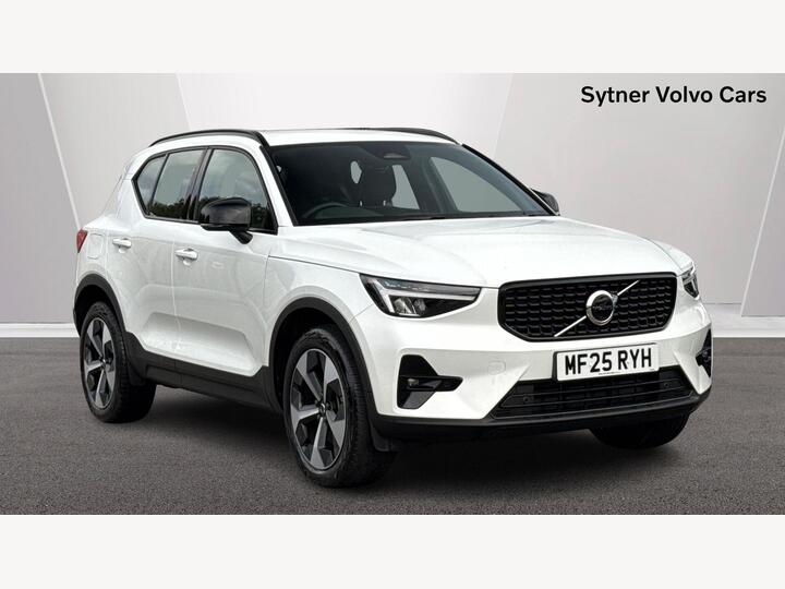 Volvo XC40 2.0 B3 MHEV Plus DCT Auto Euro 6 (s/s) 5dr